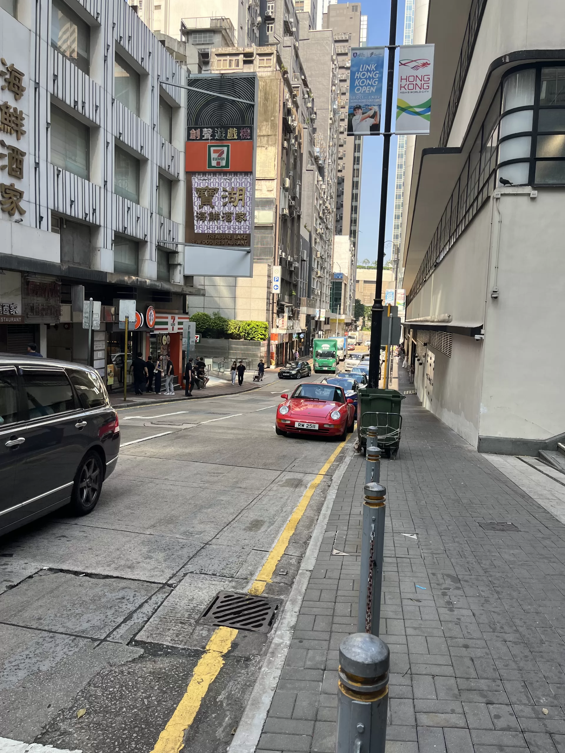 18E96A9E-8718-4DA4-A343-548FE91CBDEA